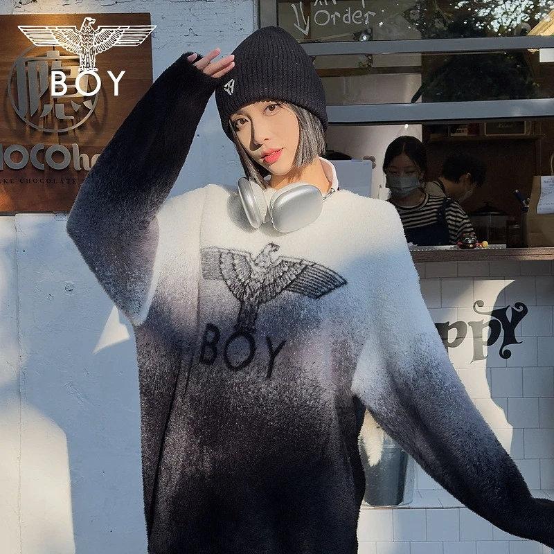 【冬日暖阳】BOYLONDON琥珀流光渐变圆领长袖情侣潮流毛衣N60034