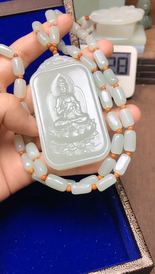 颈饰未镶嵌和田玉白*白超