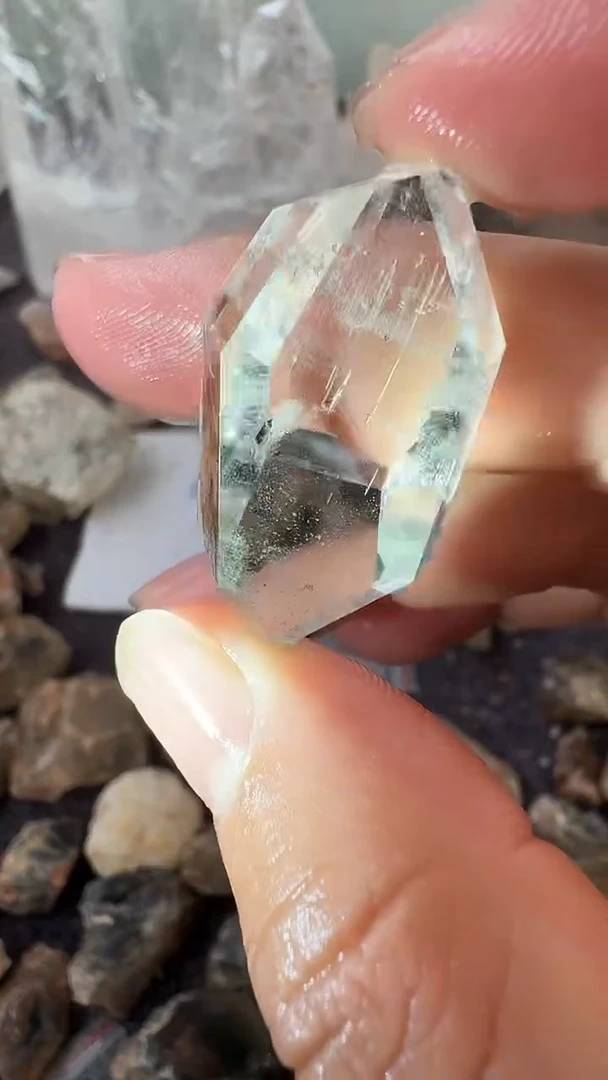 水晶珠宝半成品未镶嵌毛毛，水晶