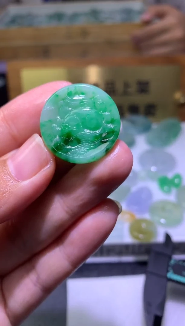 定制翡翠未镶嵌毛货