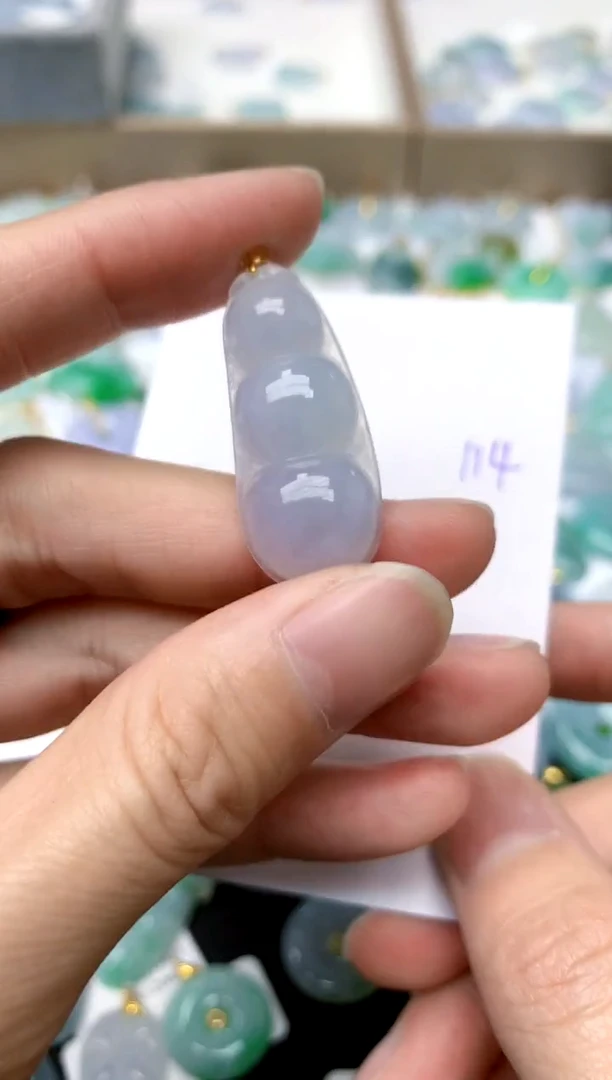 【闪购商品】翡翠颈饰18K金镶嵌114天然A货翡翠