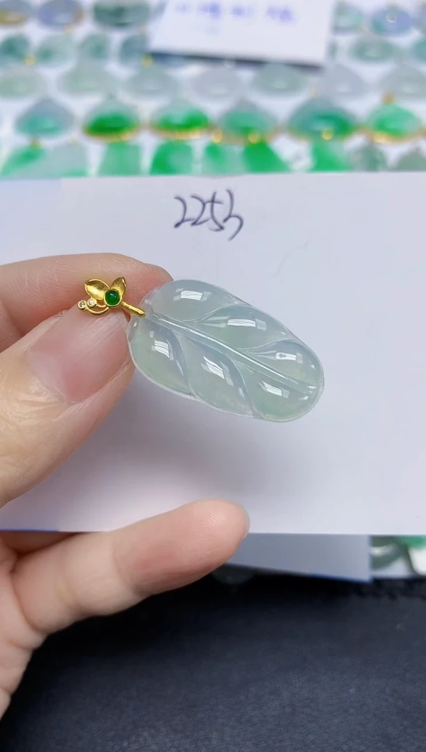 翡翠未镶嵌颈饰天然缅甸翡翠A货