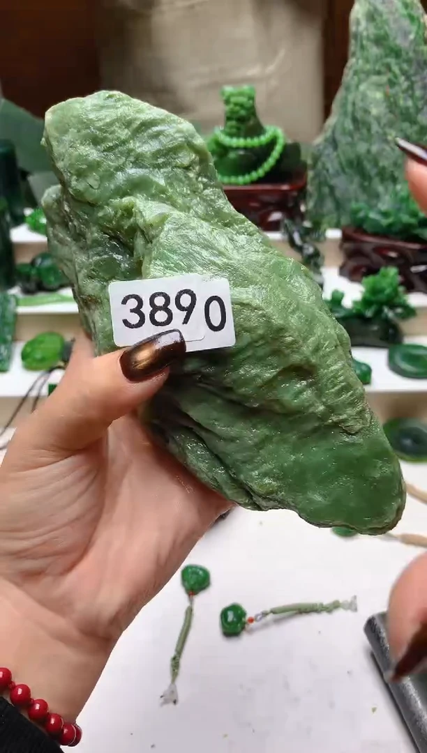 未镶嵌和田玉（碧玉）珠宝半成品1