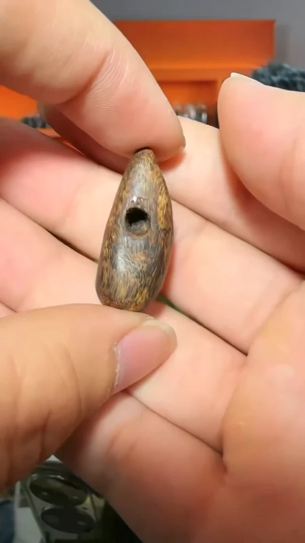 沉香吊坠76号瘤疤多样性发一