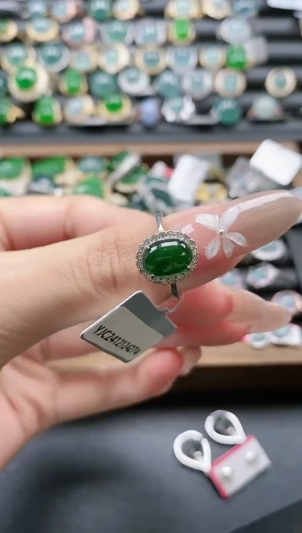 【闪购商品】翡翠戒指银S925镶嵌51511