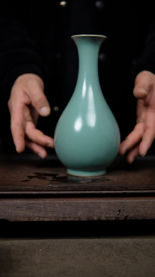 【闪购商品】杯仿古玉壶椿瓶瑕