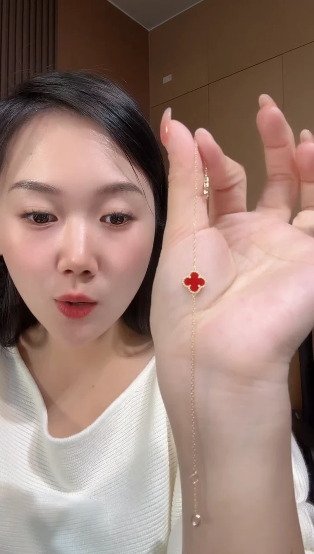 【闪购商品】玛瑙/玉髓手链18K金镶嵌红色k黄小号单花四叶草手链GHJ