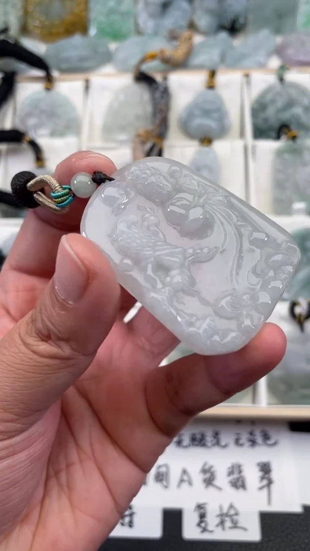 颈饰未镶嵌翡翠天然缅甸翡翠A货205