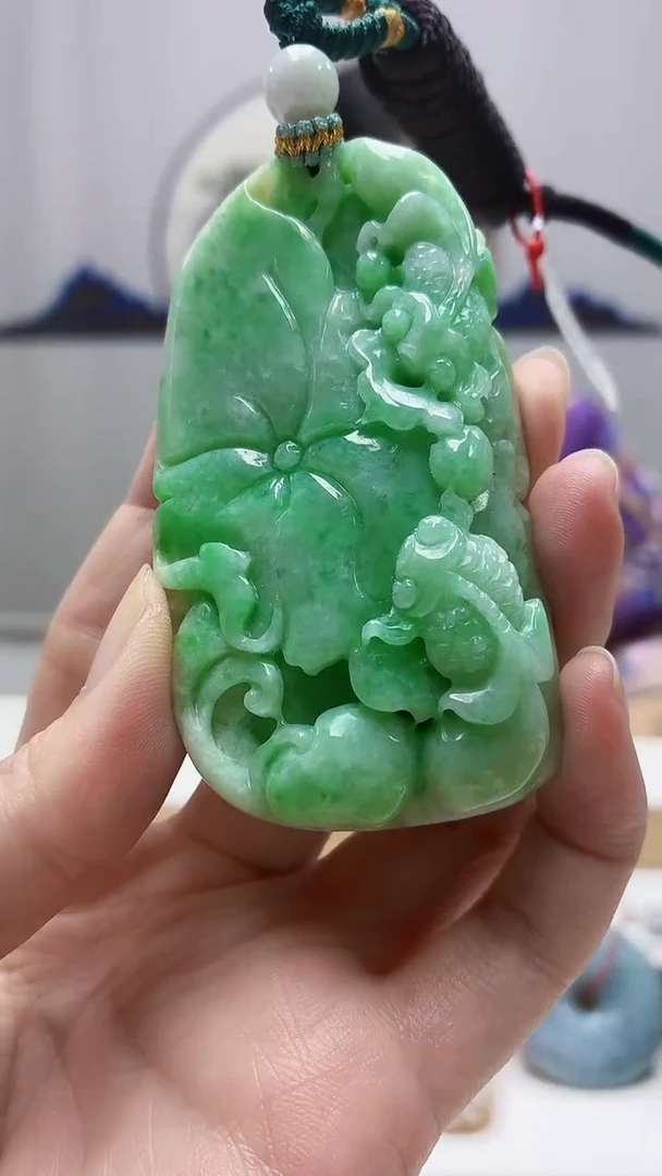 未镶嵌定制翡翠4812zm-毛货挂件15荷叶鱼