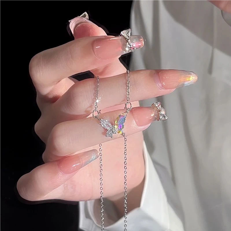 星棠 钛钢项链 在逃公主系列幻彩蝴蝶时尚小众简约锁骨链