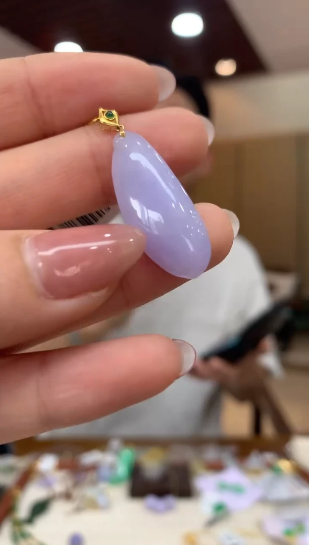 吊坠(不含链)18K金镶嵌翡翠福瓜