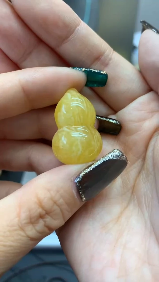 未镶嵌琥珀珠宝奇石1367