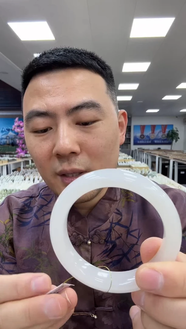 未镶嵌手镯和田玉60  337