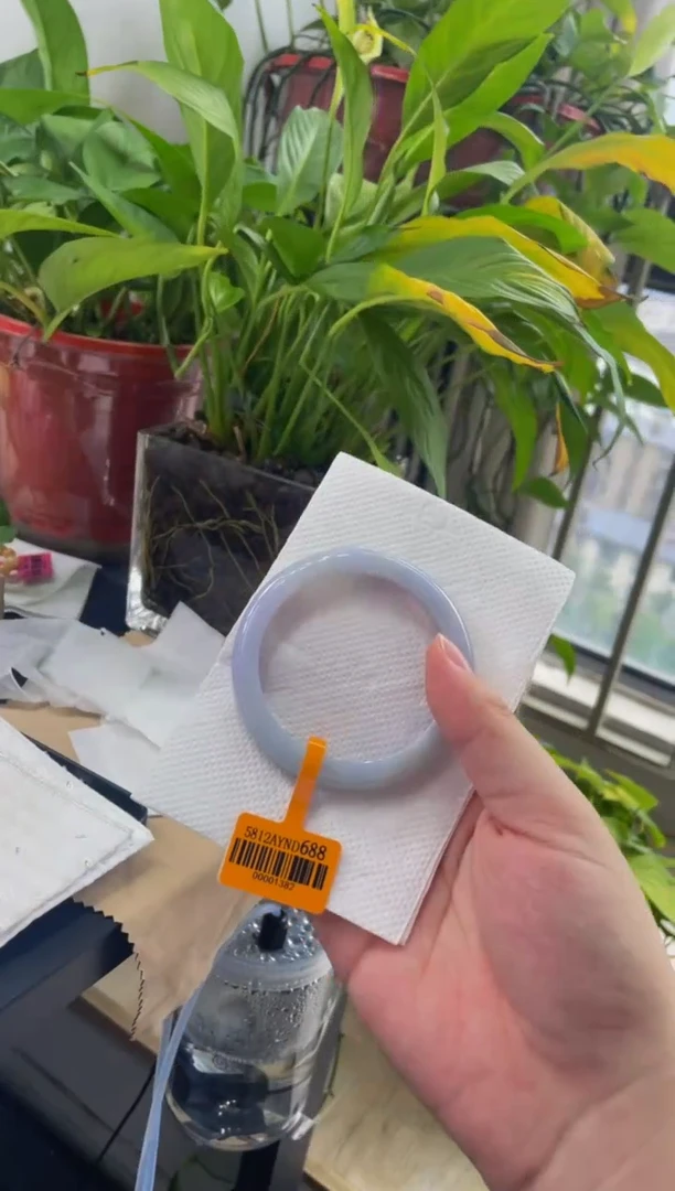 翡翠手镯未镶嵌55圈口021