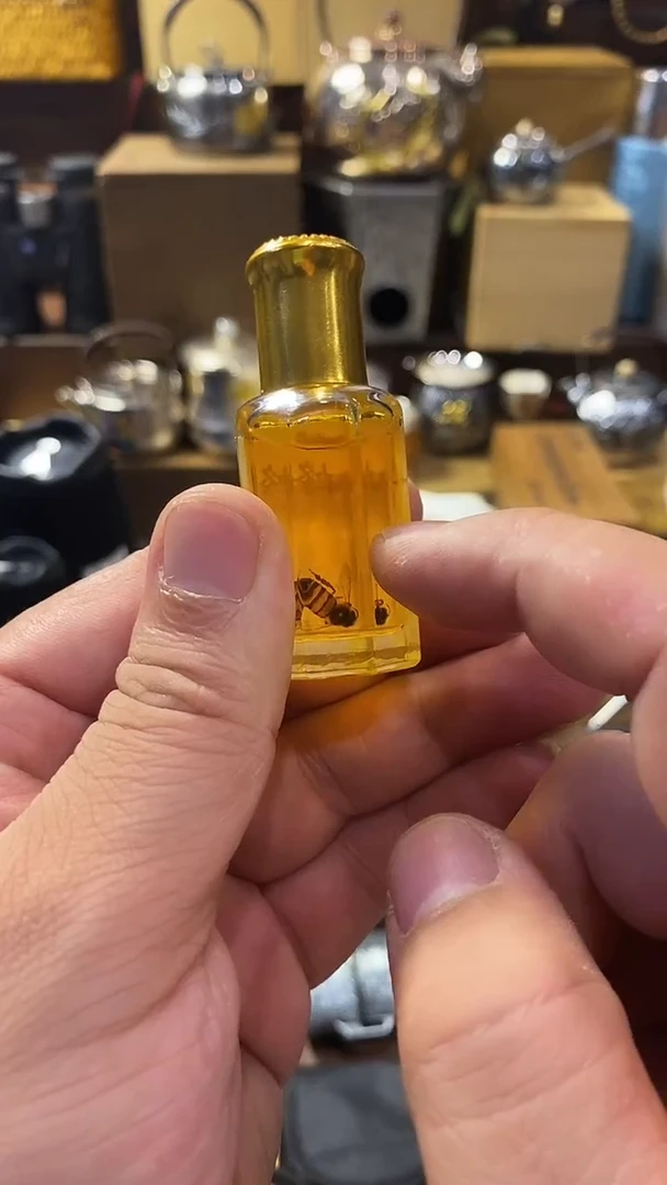 瓷片闪购商品 如图所示
