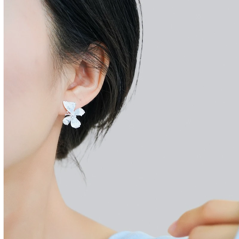铜合金耳饰 小众轻奢高级感气质蓝色渐变蝴蝶耳环耳钉女2025新款