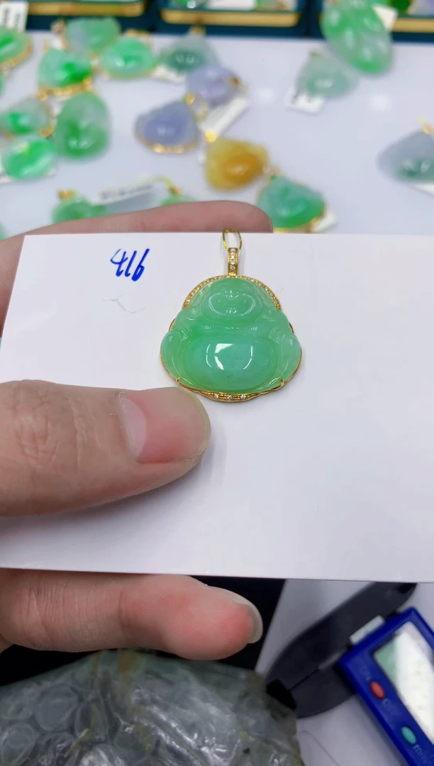 颈饰18K金镶嵌翡翠薇11111