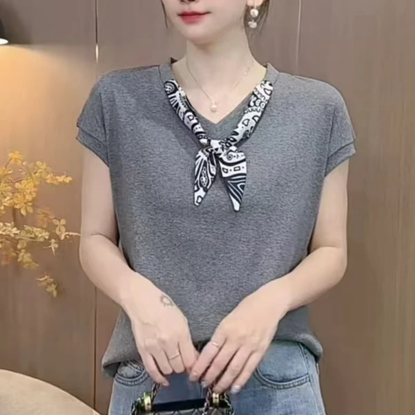 百搭显瘦休闲网红防晒吸汗短袖T恤上衣女夏款V领设计感时尚轻奢