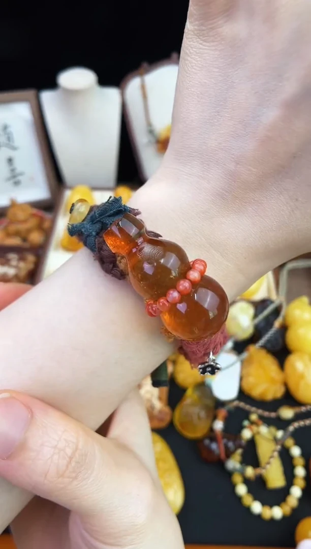 琥珀未镶嵌珠宝奇石柒月