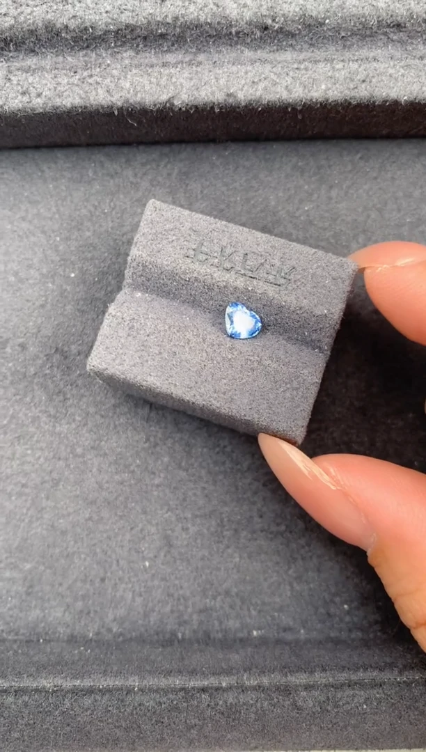 裸石蓝宝石0.52ct矢车菊   定制    FE