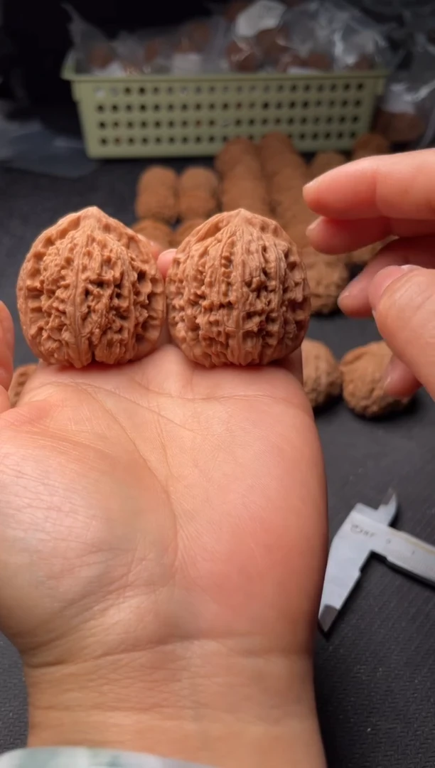 把件文玩核桃w92  南疆石39尺