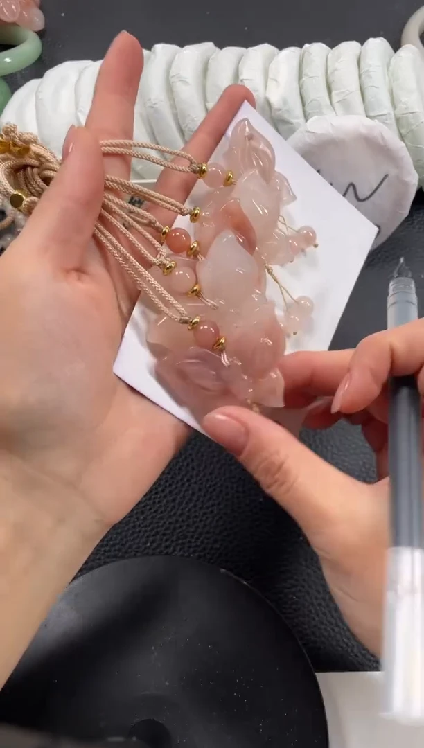 【闪购商品】石英质玉手镯未镶嵌多样性发货，拍一发一