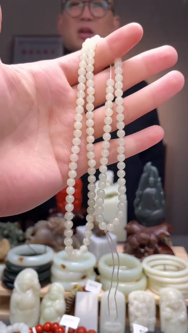 颈饰未镶嵌和田玉项链