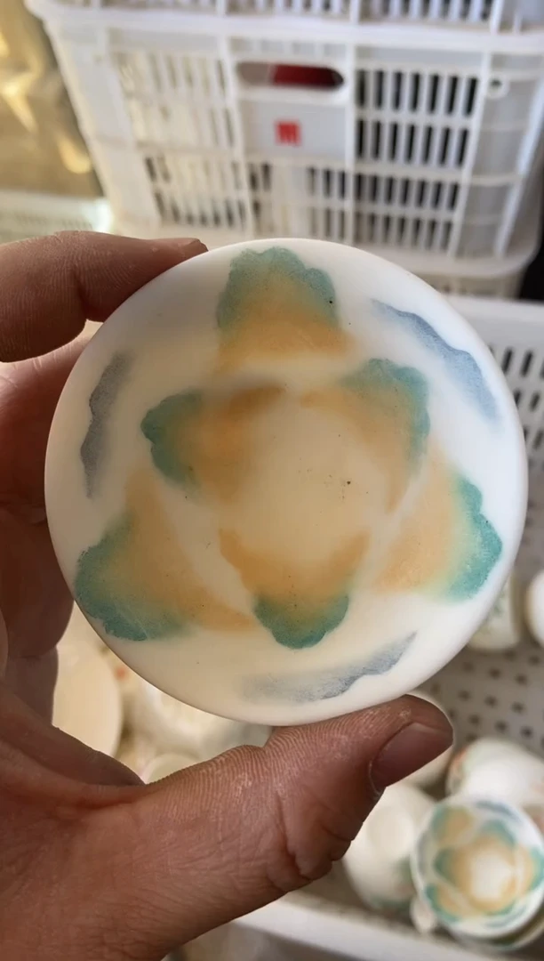 杯无运费险有瑕疵的摄影的产品有使用过的痕迹有点脏介意勿拍