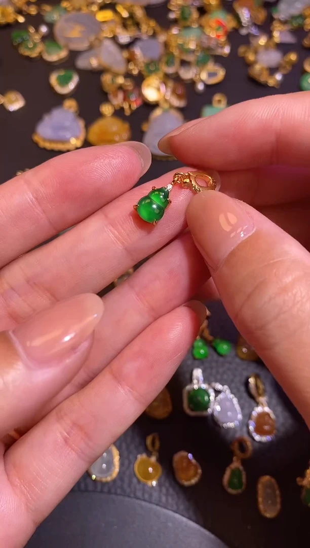 颈饰银S925镶嵌翡翠天然a货翡翠