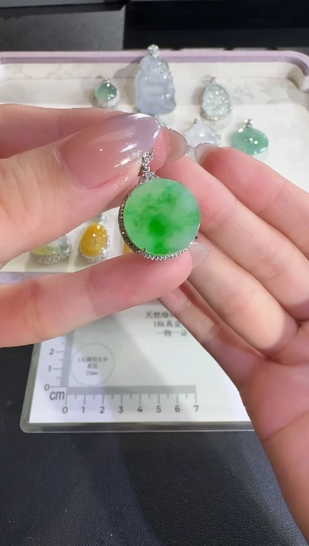 吊坠(不含链)18K金镶嵌翡翠【源头工厂】钻石镶嵌