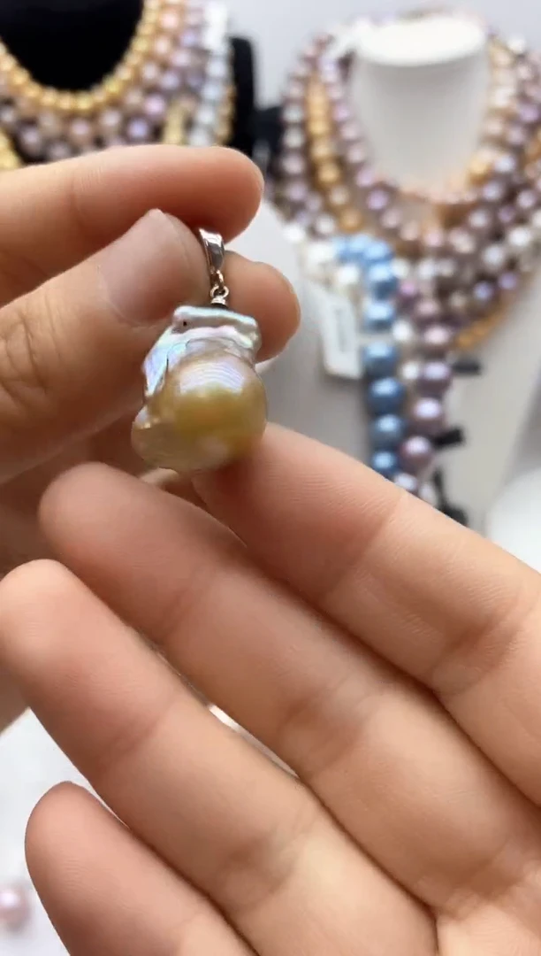 淡水珍珠钛钢颈饰2