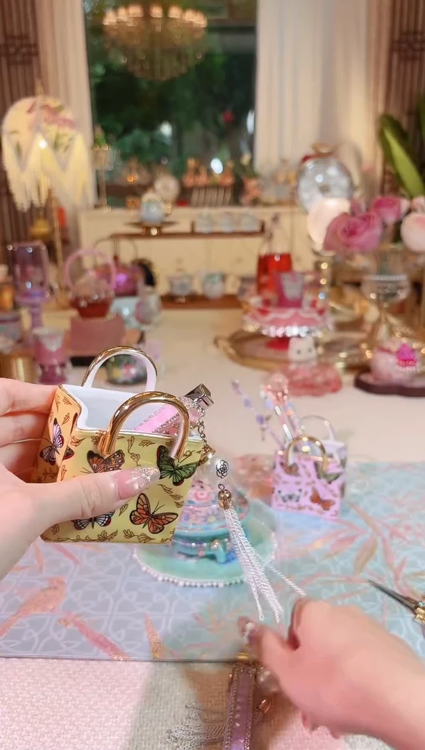 H516-YL-H224黄色蝴蝶收纳包