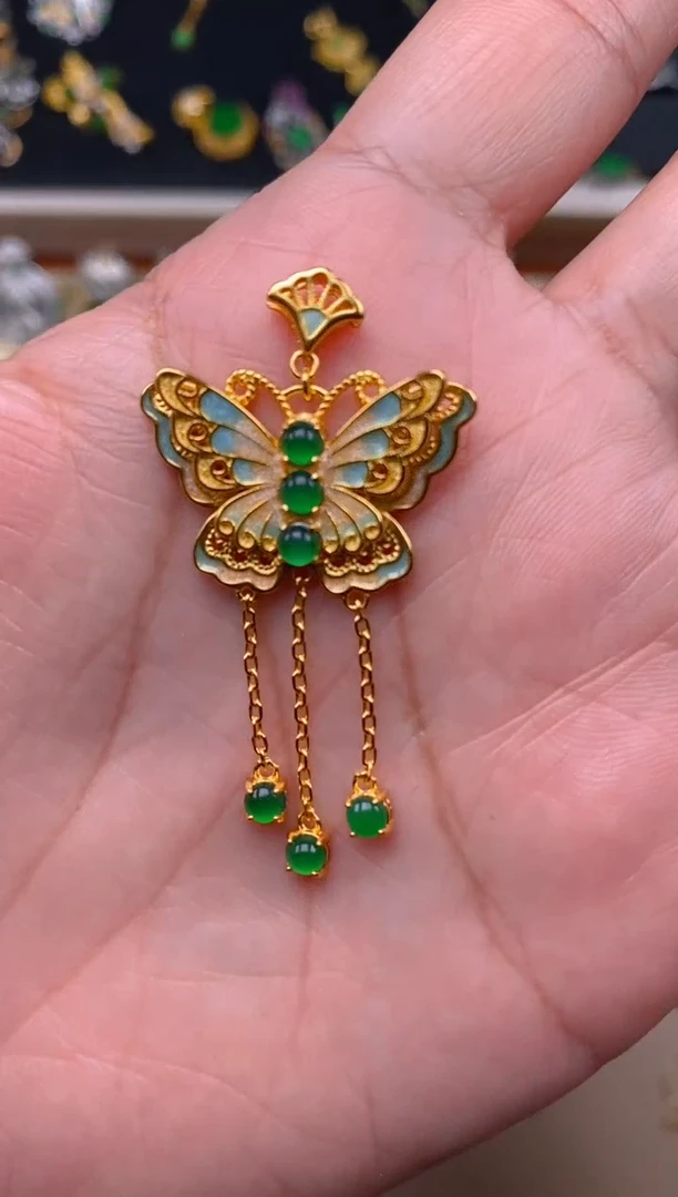 【闪购商品】翡翠吊坠(不含链)银S925镶嵌蝴蝶