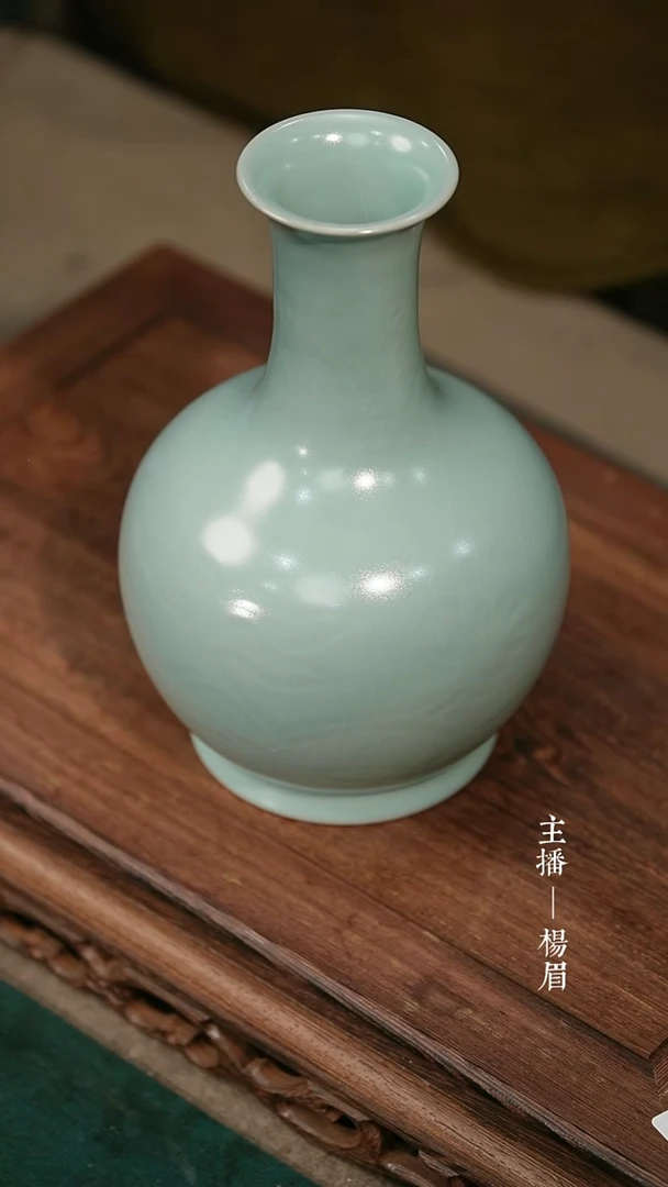 刻花鹅颈瓶-无底款-全品-眉