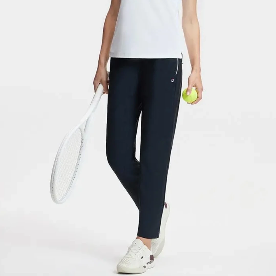 Fila/斐乐女士经典舒适速干户外休闲运动长裤春季修身A51W513601F