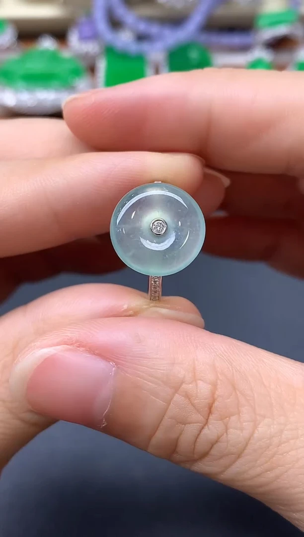 18K金镶嵌戒指翡翠320-中国好珍宝