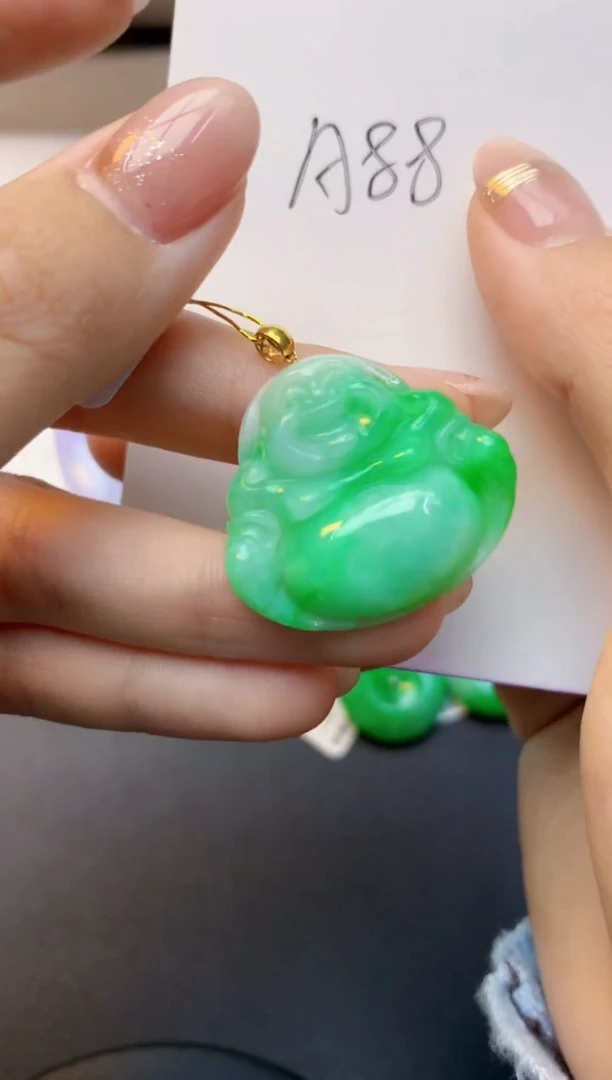 颈饰18K金镶嵌翡翠天然A货缅甸翡翠百元以上9元证书费自理