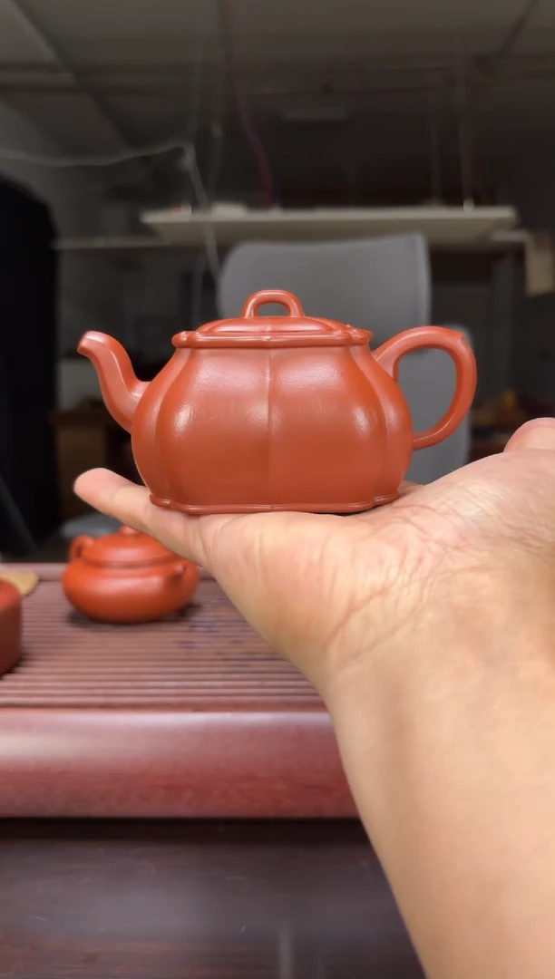 茶壶紫砂收****圾朱泥乾坤200毫升
