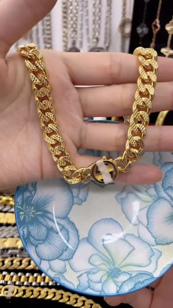 瓷片不****恩AAAAAAAAAAAAAAAAAA