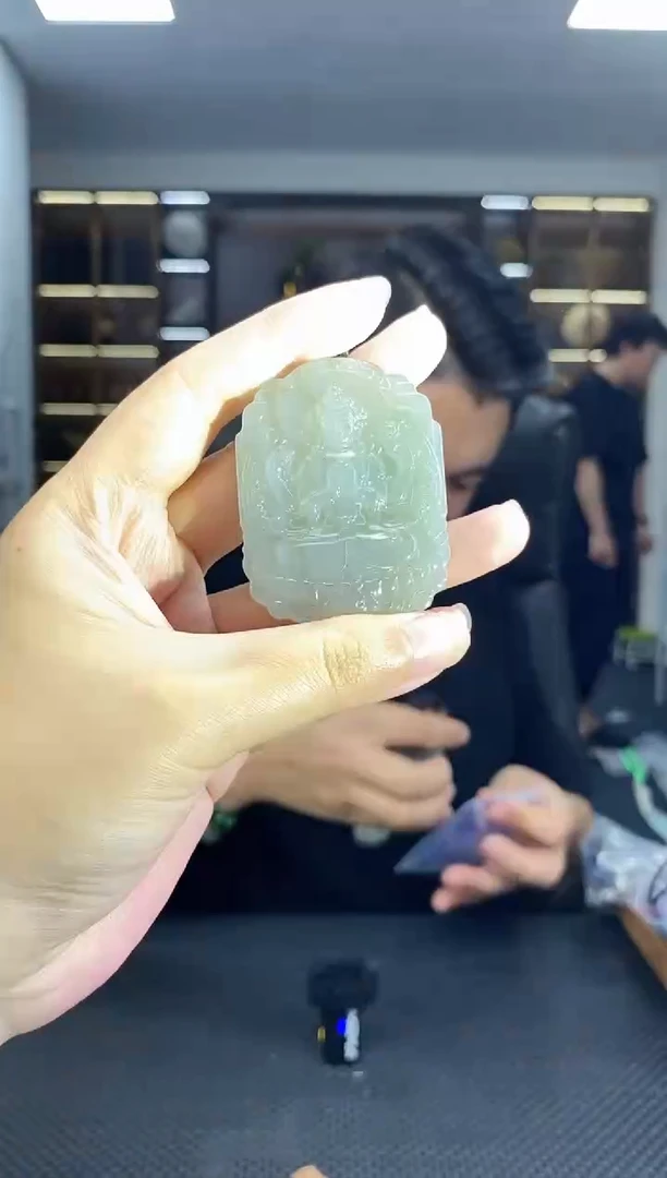 颈饰未镶嵌和田玉千手观音清货3