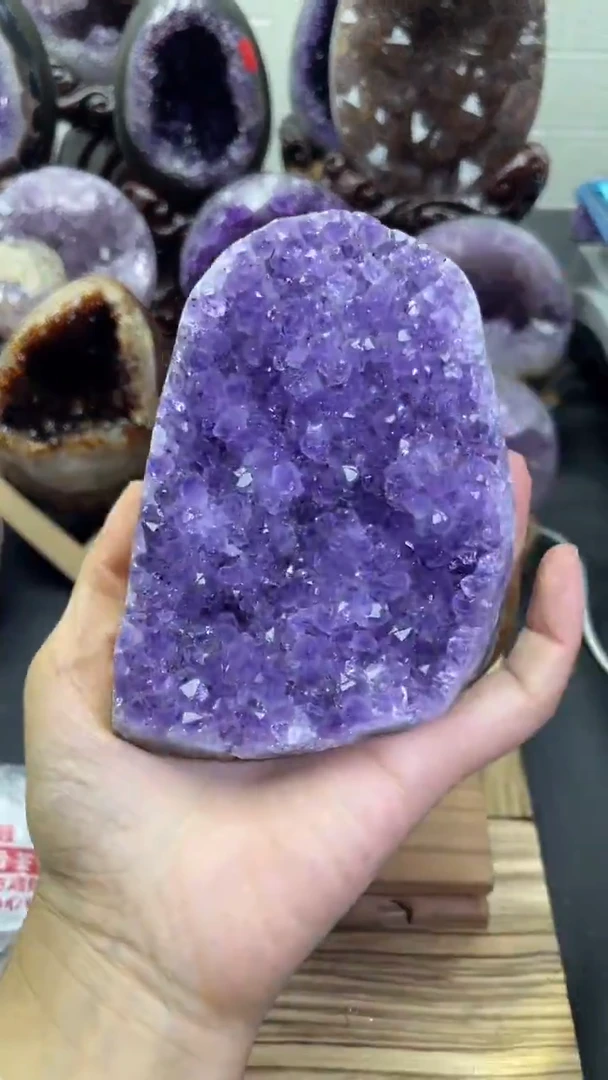 未镶嵌大型摆件（非配饰）紫晶267号摆件