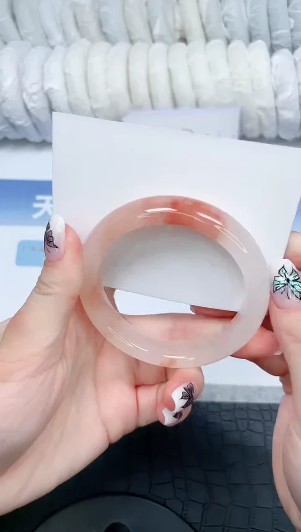 【闪购商品】石英质玉手镯未镶嵌299-56.6