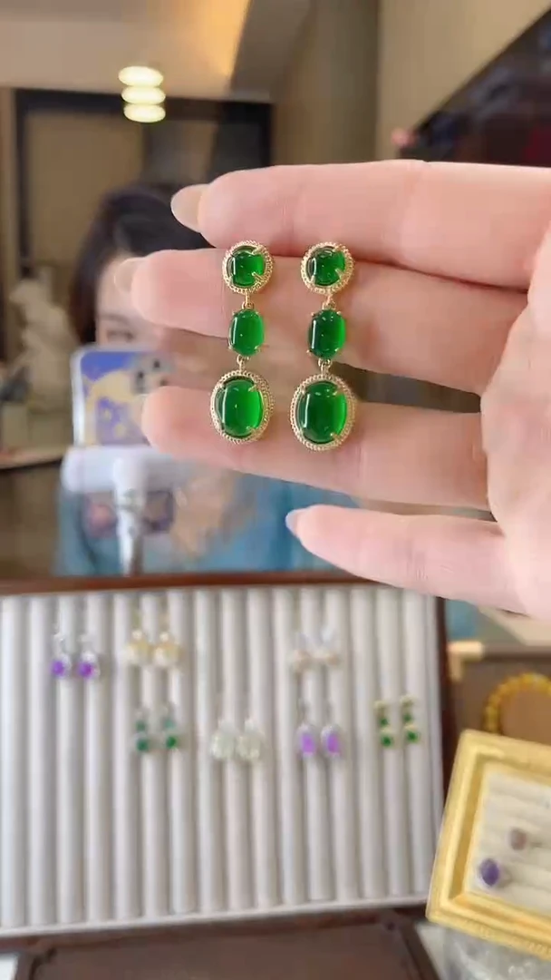 玛瑙/玉髓耳钉未镶嵌29.9 2-5祖母绿耳钉