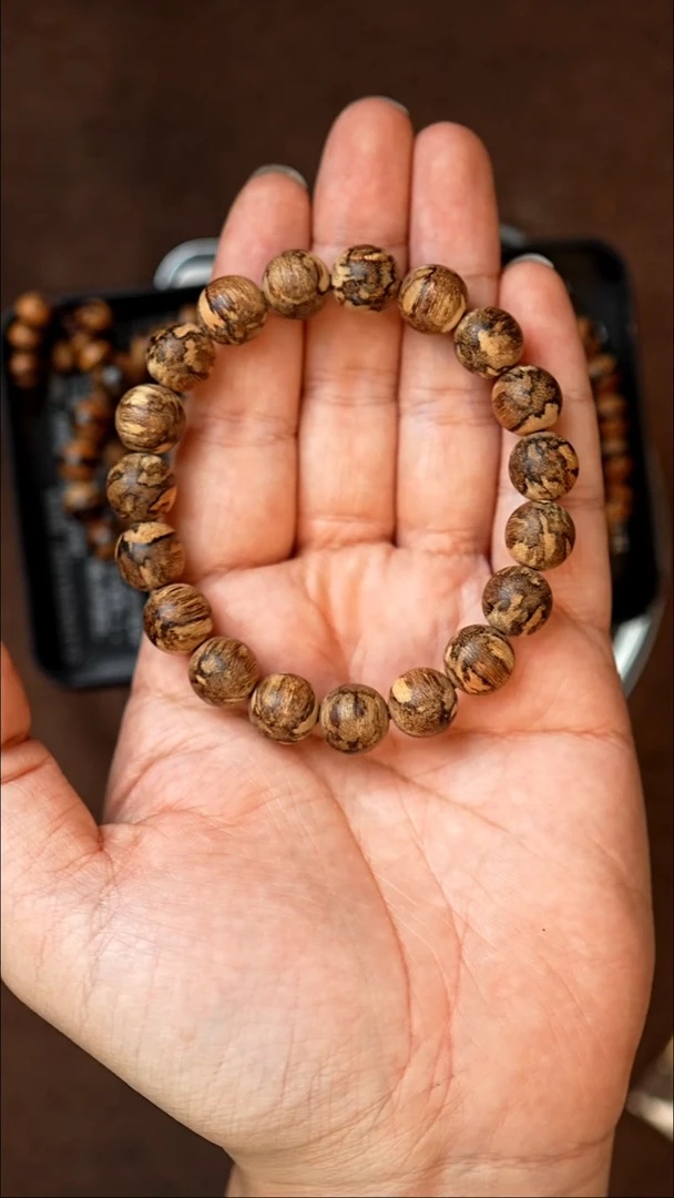 沉香手串贰****?菩萨棋单圈 11mm 12.4克