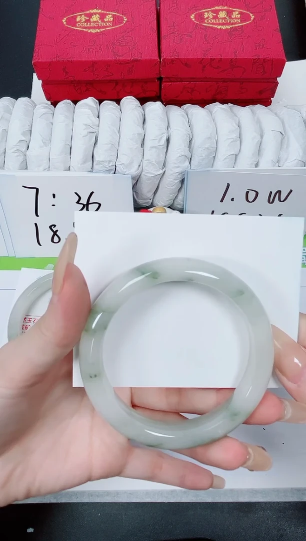 【闪购商品】石英质玉手镯未镶嵌K335-56.7