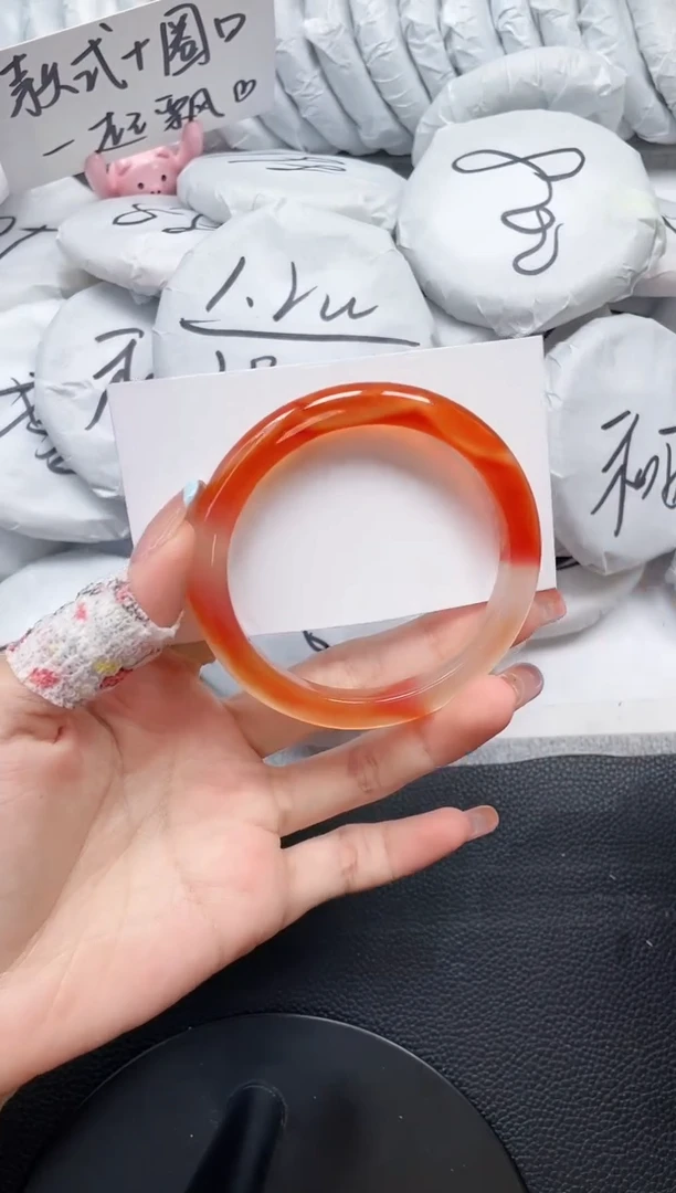 石英质玉手镯未镶嵌H814-58.0