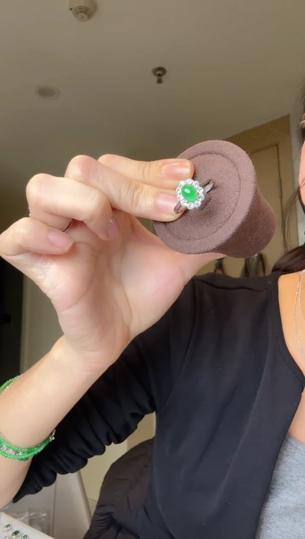 【闪购商品】翡翠戒指银S925镶嵌天然翡翠戒指