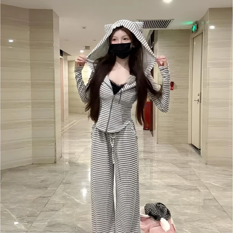 早秋修身显瘦设计感连帽条纹开衫上衣+阔腿裤长裤套装
