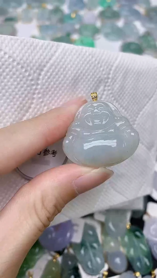 颈饰18K金镶嵌翡翠天然A货翡翠