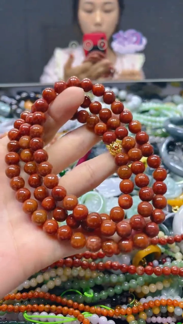 颈饰未镶嵌翡翠8MM/X/翡翠A货，一件也是批发价